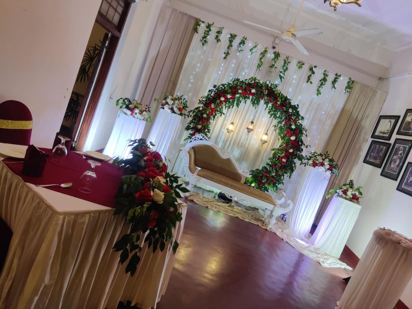 Grand Colonial Viveka Hotel Kurunegala Exterior photo