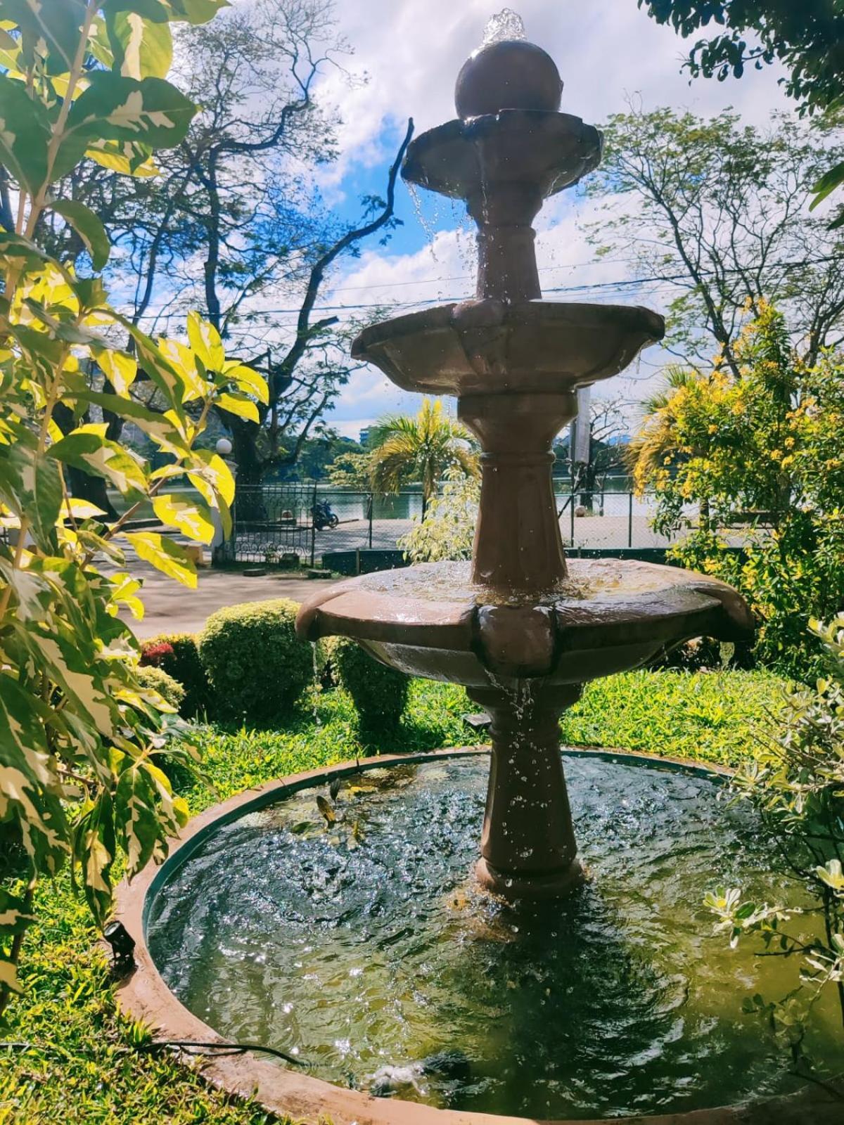Grand Colonial Viveka Hotel Kurunegala Exterior photo